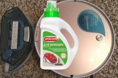 Paalala sa mga maybahay: posible bang magdagdag ng floor detergent sa isang robot vacuum cleaner?