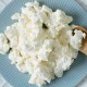 Merknad til husmoren: er det mulig å fryse cottage cheese, og hvor lenge kan du lagre frossen cottage cheese hjemme?