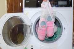 Een handig en noodzakelijk accessoire: een tas voor het wassen van sneakers in een automatische wasmachine