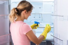 Simple instructions on how to clean a refrigerator with vinegar