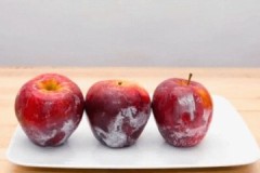 Recomendaciones útiles sobre cómo quitar la cera de las manzanas y por qué es necesario hacerlo.