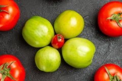 Die Ernte retten: Wie lagert man grüne Tomaten richtig bis zur Vollreife?