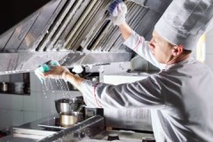 Tutto quello che uno chef deve sapere sulla pulizia del posto di lavoro