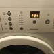 Que signifie l'erreur F21 (e21) sur un lave-linge Bosch, comment détecter le problème et le résoudre ?