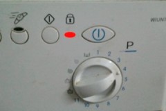 Waarom staat het slotpictogram op een Samsung-wasmachine en hoe kan ik dit repareren?