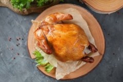 Note à la ménagère : comment bien conserver le poulet fumé à la maison