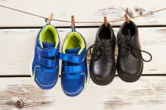 Several proven ways to quickly dry shoes after washing or rain