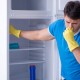 Os 10 melhores remédios populares para remover o odor da geladeira