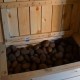 Types de caisses pour conserver les pommes de terre sur le balcon en hiver, instructions pour les fabriquer soi-même