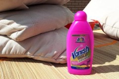 Comment bien utiliser Vanish pour nettoyer les meubles rembourrés ?